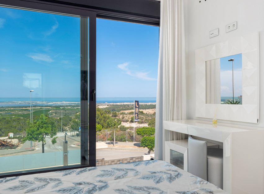 Resale - Villa - San Miguel de Salinas