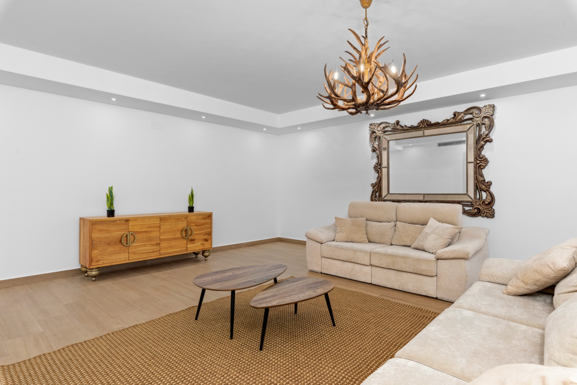 Resale - Villa - San Miguel de Salinas