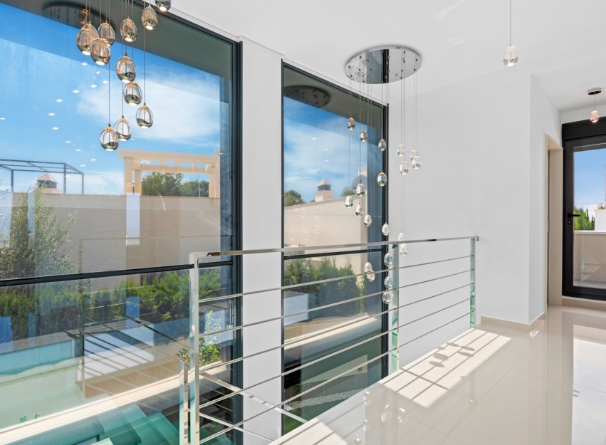 Resale - Villa - San Miguel de Salinas