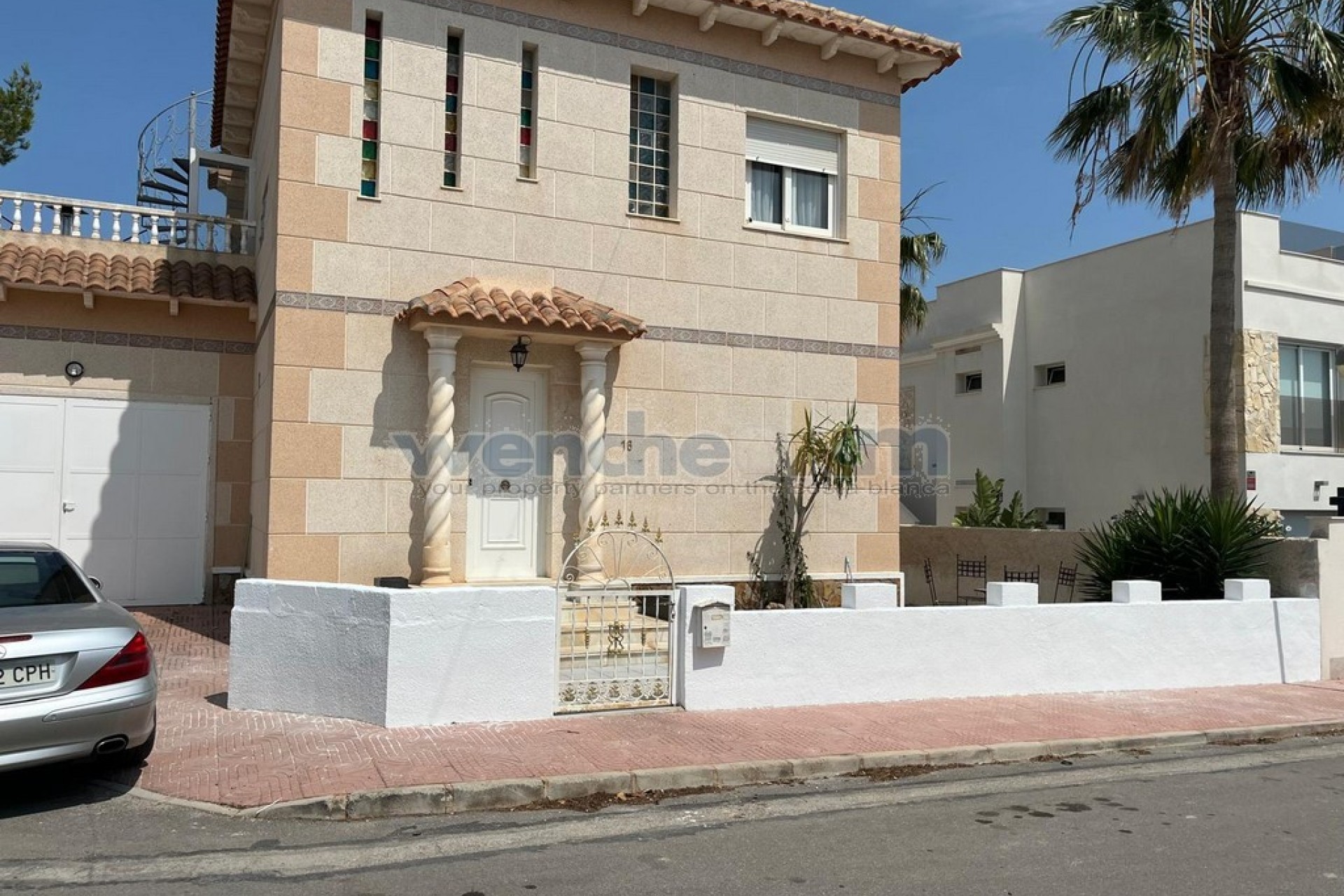 Resale - Villa - San Miguel de Salinas