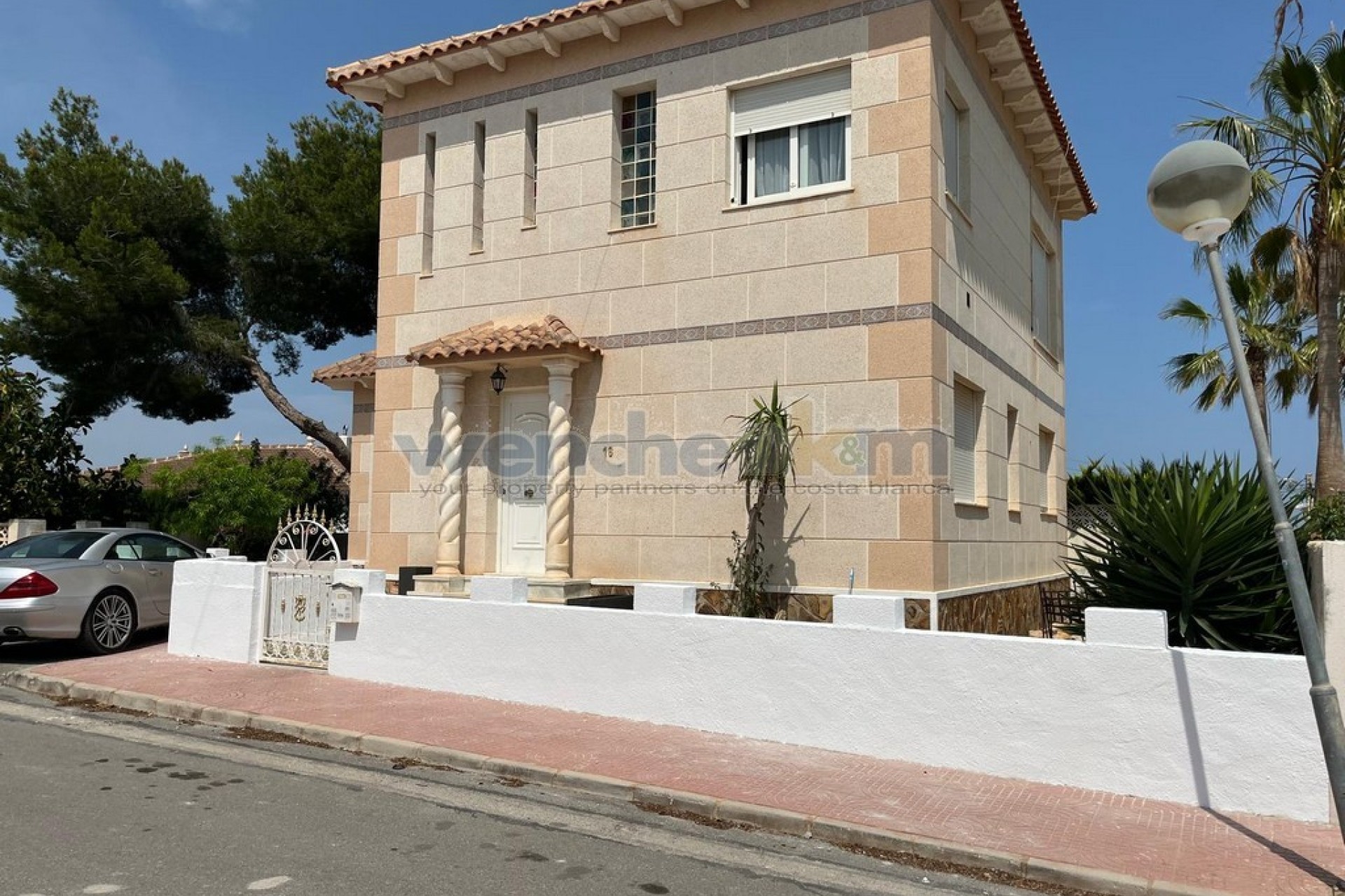 Resale - Villa - San Miguel de Salinas
