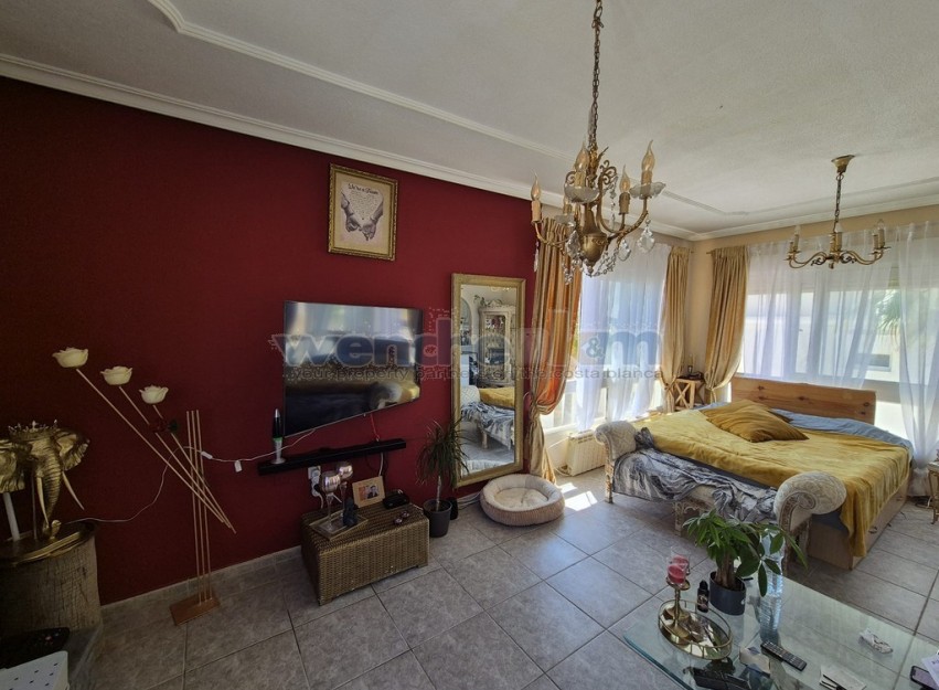 Resale - Villa - San Miguel de Salinas