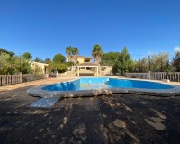 Resale - Villa - Sax