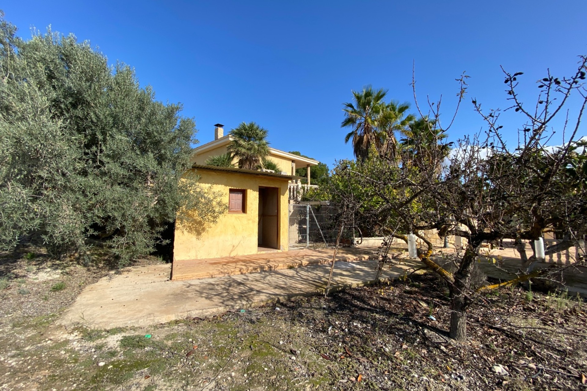 Resale - Villa - Sax
