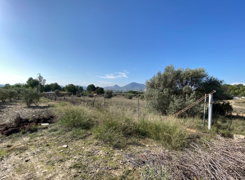 Resale - Villa - Sax