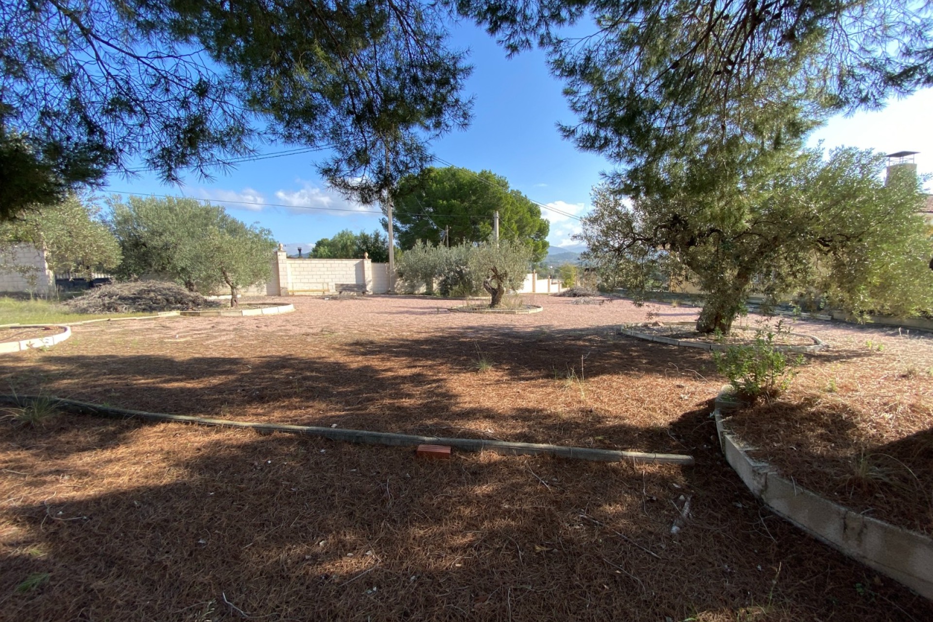 Resale - Villa - Sax