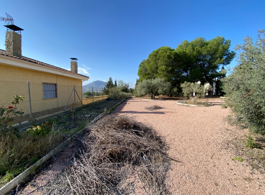 Resale - Villa - Sax