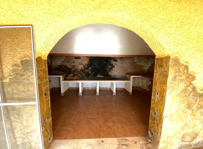 Resale - Villa - Sax