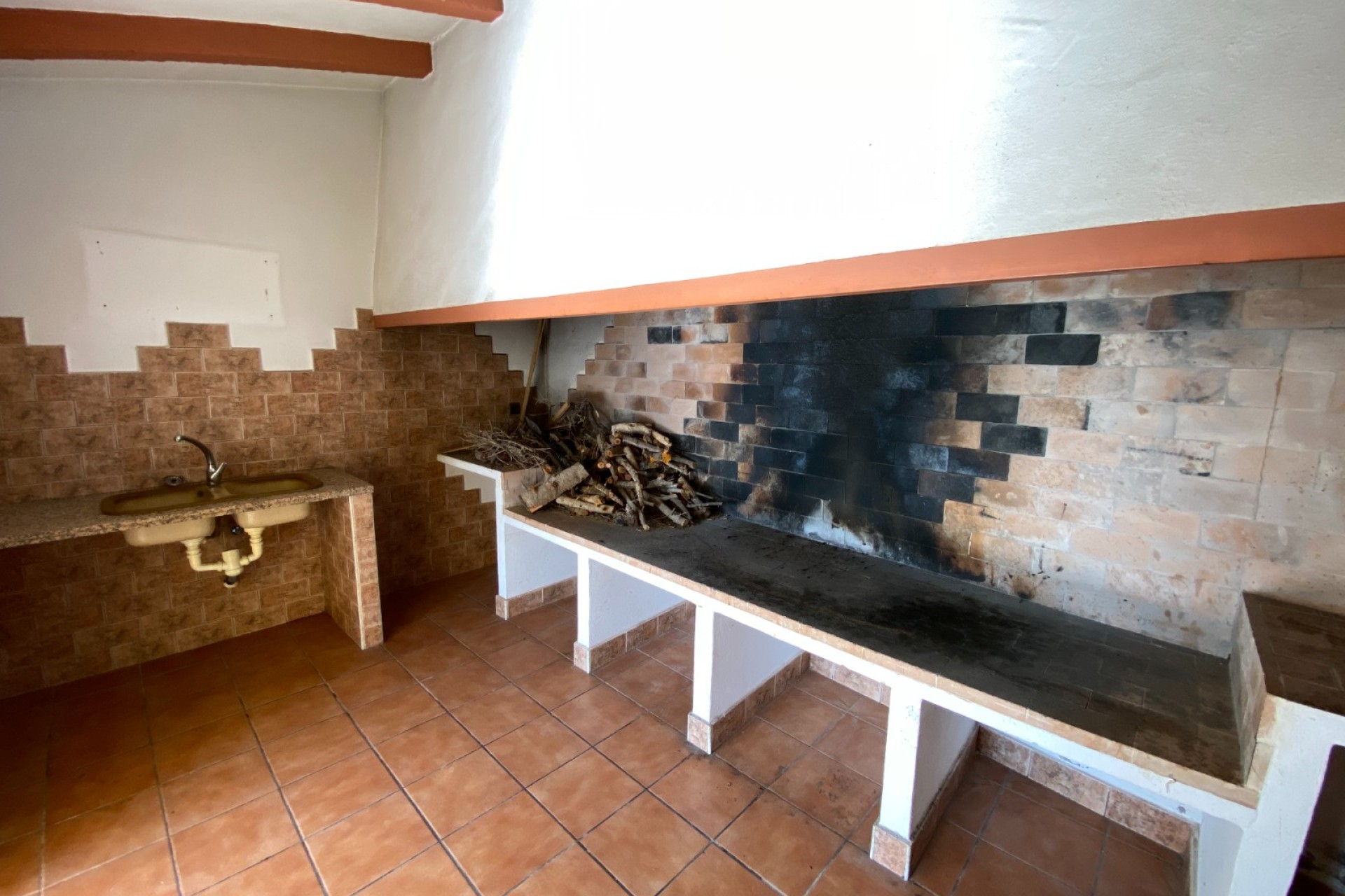 Resale - Villa - Sax