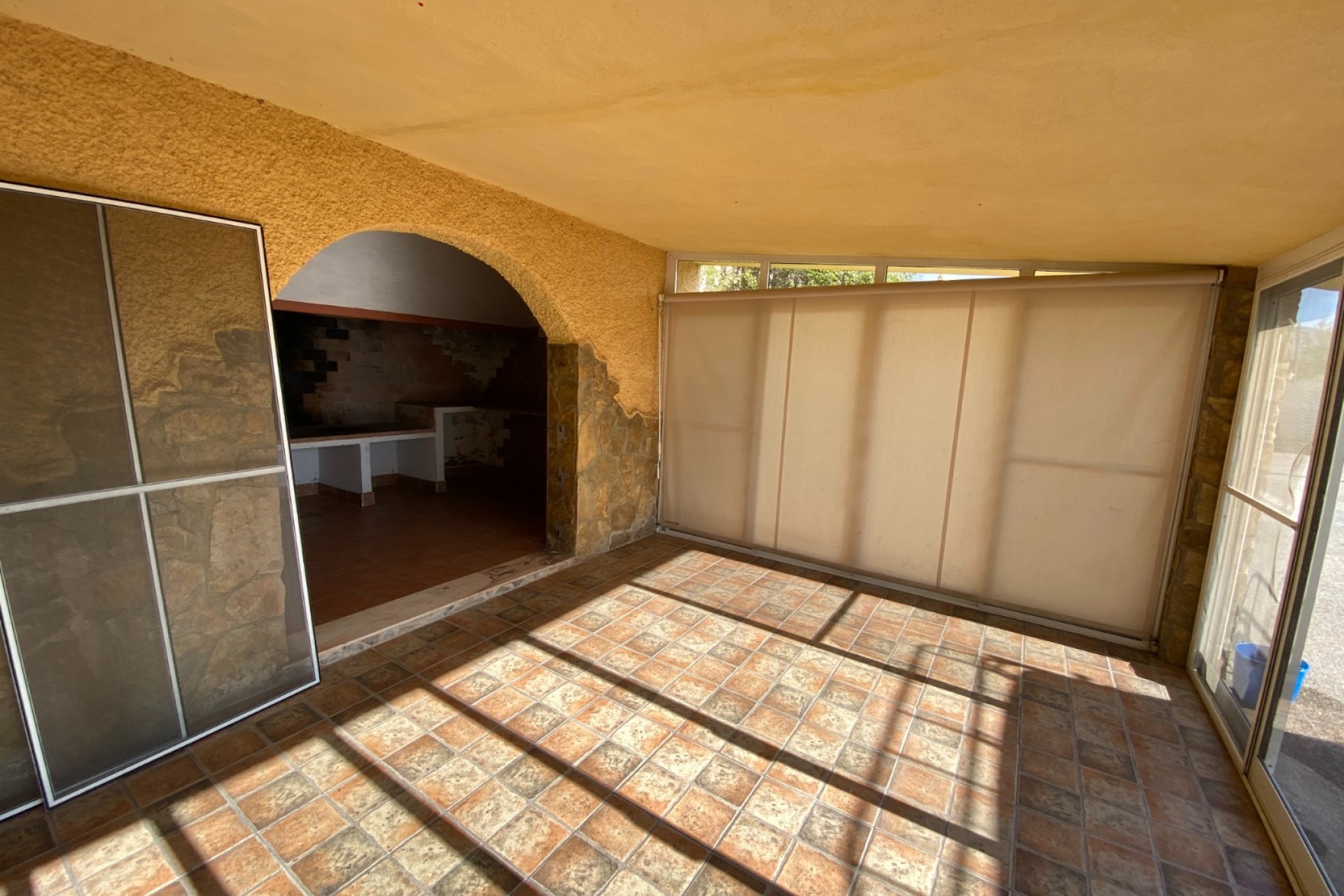 Resale - Villa - Sax