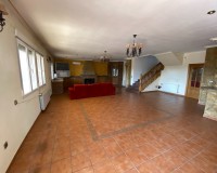 Resale - Villa - Sax