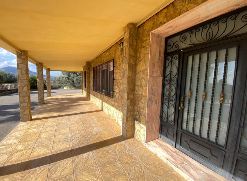Resale - Villa - Sax