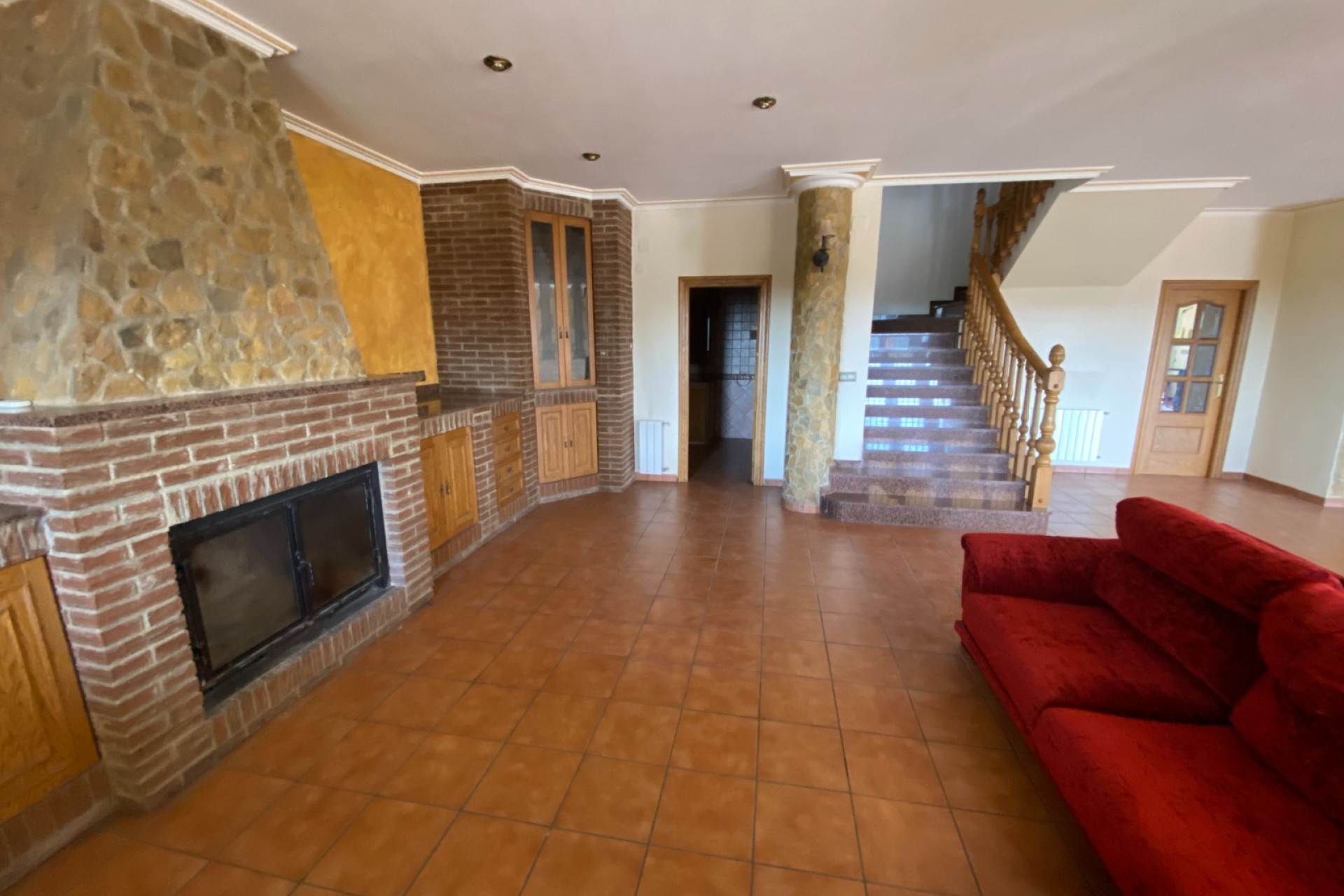 Resale - Villa - Sax