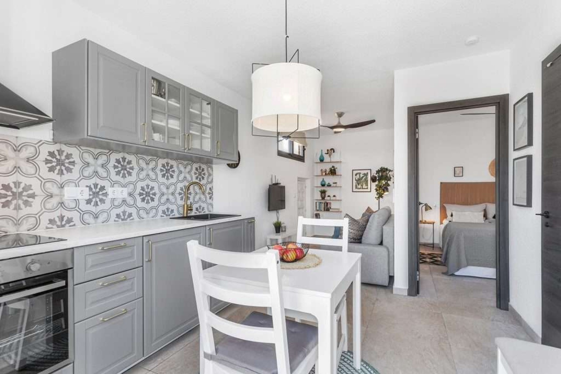 Resale - Villa / Semi-detached Villa - Torrevieja - Torreta Florida