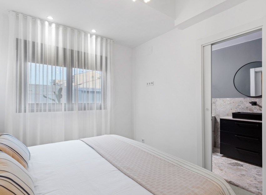 Resale - Villa - Torrevieja - El Chaparral