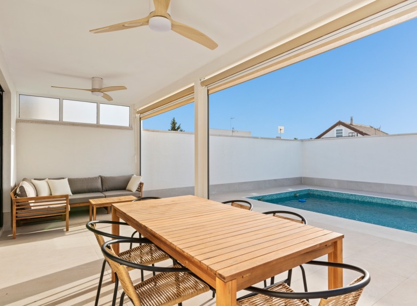 Resale - Villa - Torrevieja - El Chaparral