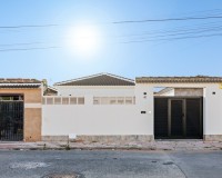 Resale - Villa - Torrevieja - El Chaparral