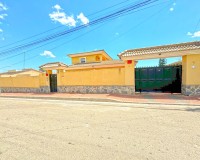 Resale - Villa - Torrevieja - Los Balcones - Los Altos del Edén