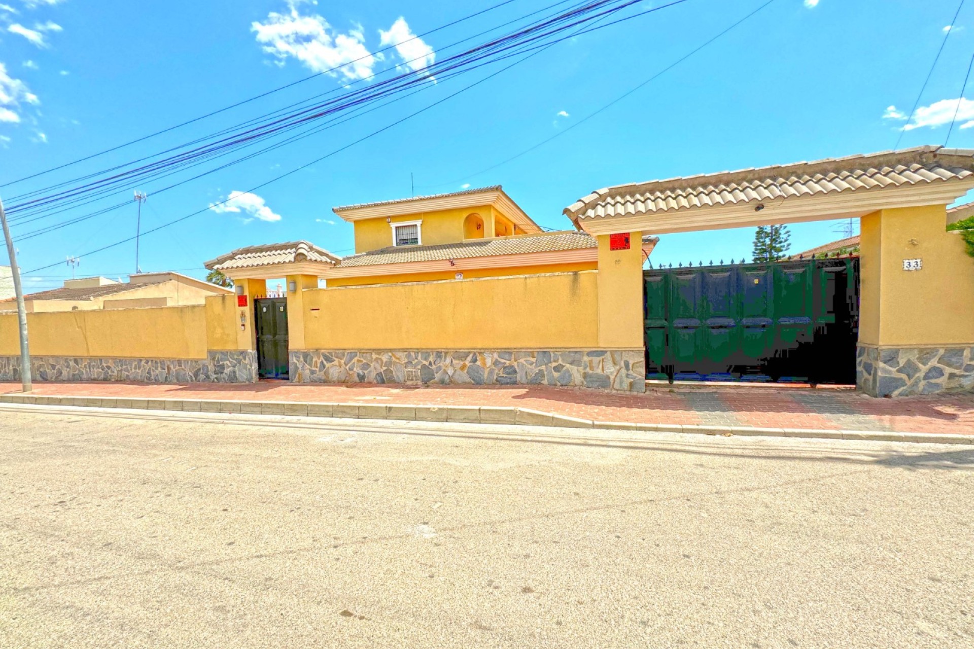 Resale - Villa - Torrevieja - Los Balcones - Los Altos del Edén