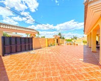 Resale - Villa - Torrevieja - Los Balcones - Los Altos del Edén