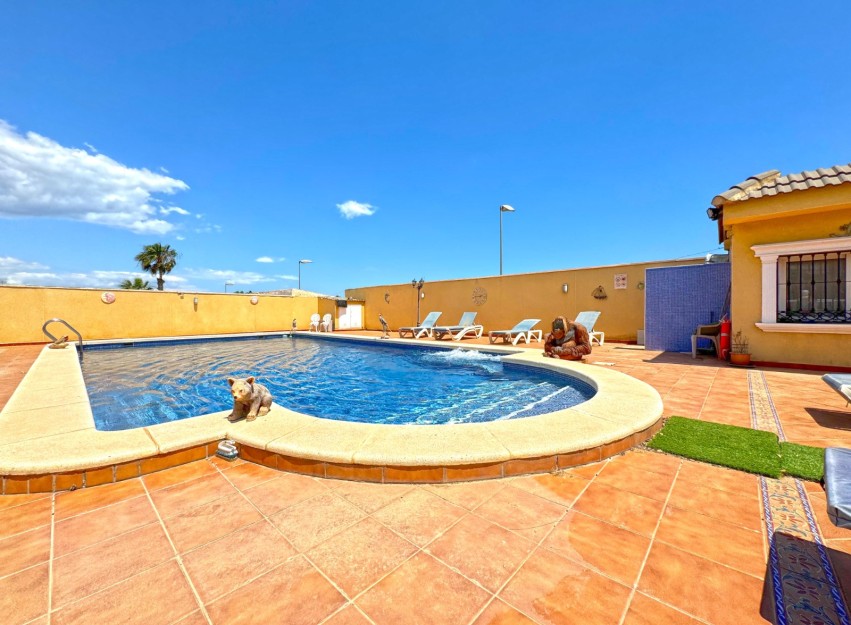 Resale - Villa - Torrevieja - Los Balcones - Los Altos del Edén