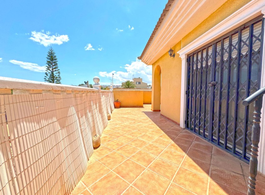 Resale - Villa - Torrevieja - Los Balcones - Los Altos del Edén