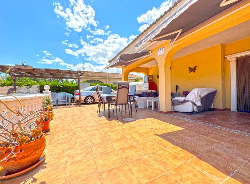 Resale - Villa - Torrevieja - Los Balcones - Los Altos del Edén