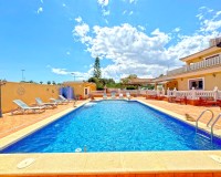 Resale - Villa - Torrevieja - Los Balcones - Los Altos del Edén