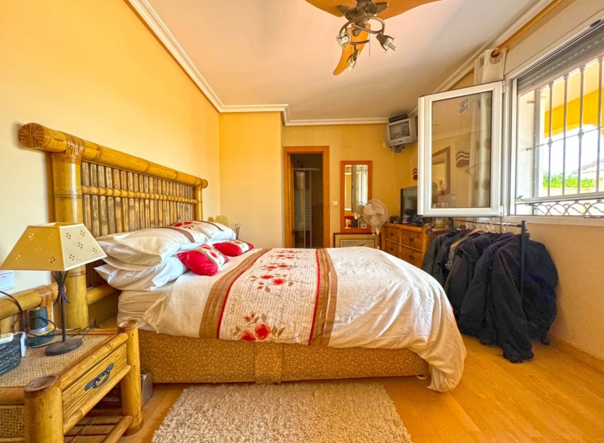 Resale - Villa - Torrevieja - Los Balcones - Los Altos del Edén