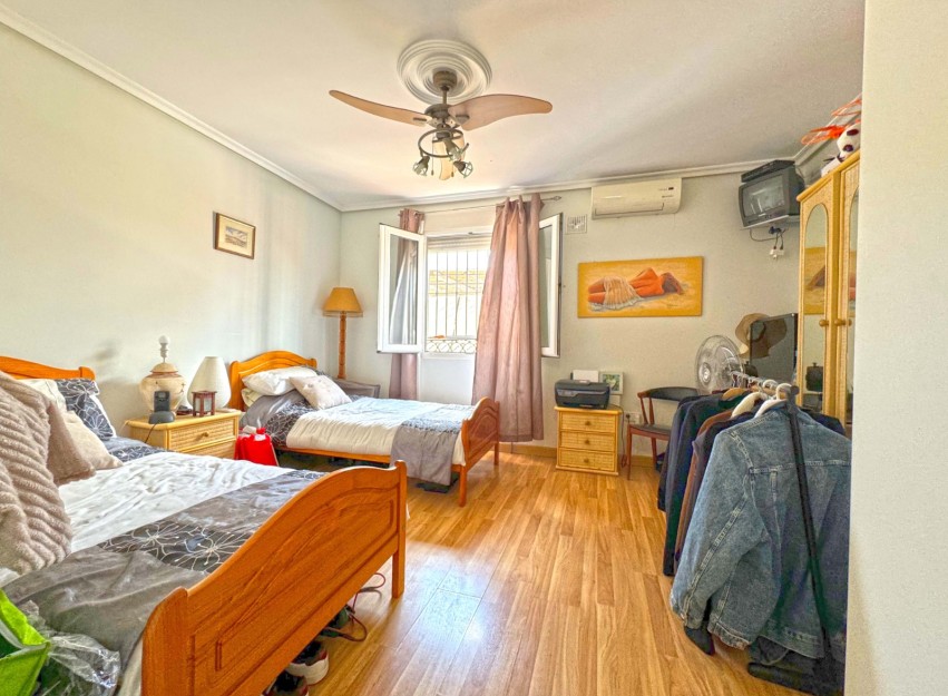 Resale - Villa - Torrevieja - Los Balcones - Los Altos del Edén