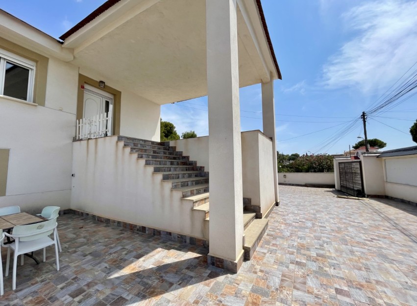 Resale - Villa - Torrevieja - Los Balcones