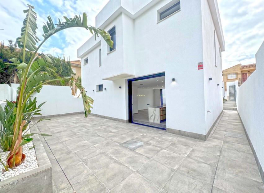 Resale - Villa - Torrevieja - Los Balcones