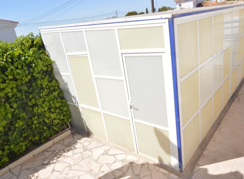 Resale - Villa - Torrevieja - Torreta