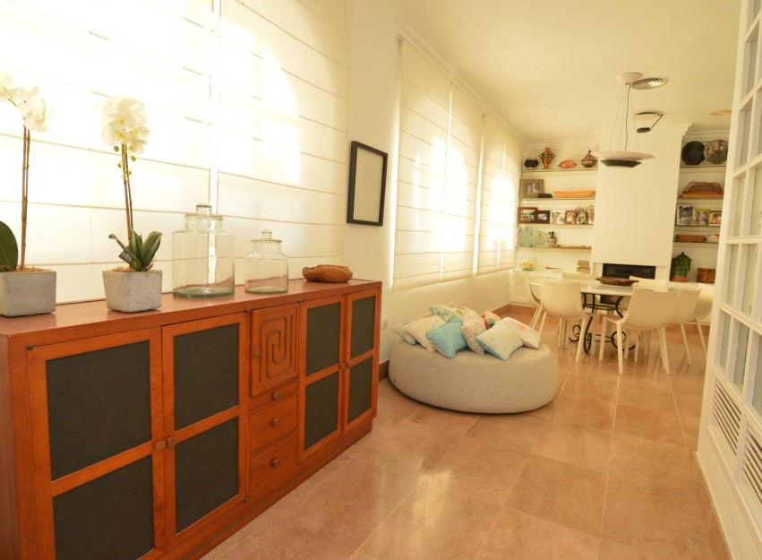 Resale - Villa - Torrevieja - Torreta