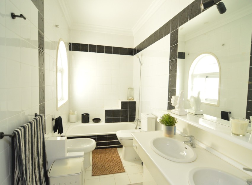 Resale - Villa - Torrevieja - Torreta