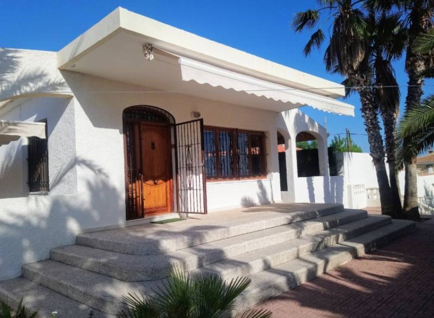 Resale - Villa - Villajoyosa - Varadero/ Estudiantes beach