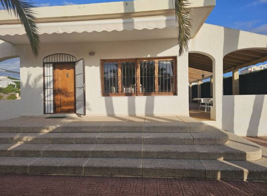 Resale - Villa - Villajoyosa - Varadero/ Estudiantes beach