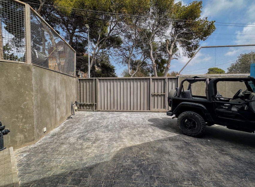 Resale - Villa - Villajoyosa