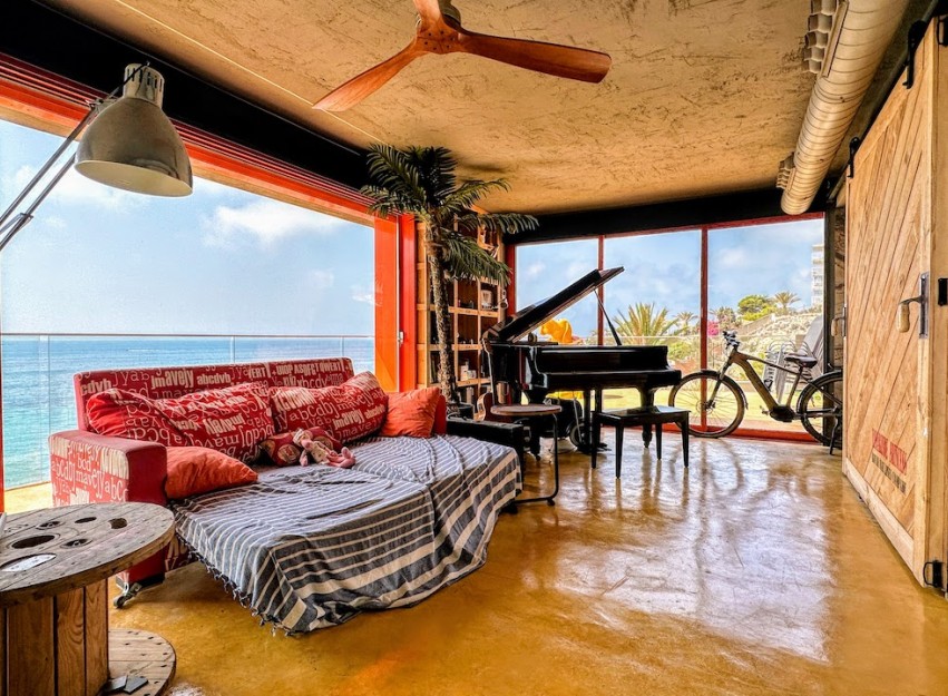 Resale - Villa - Villajoyosa
