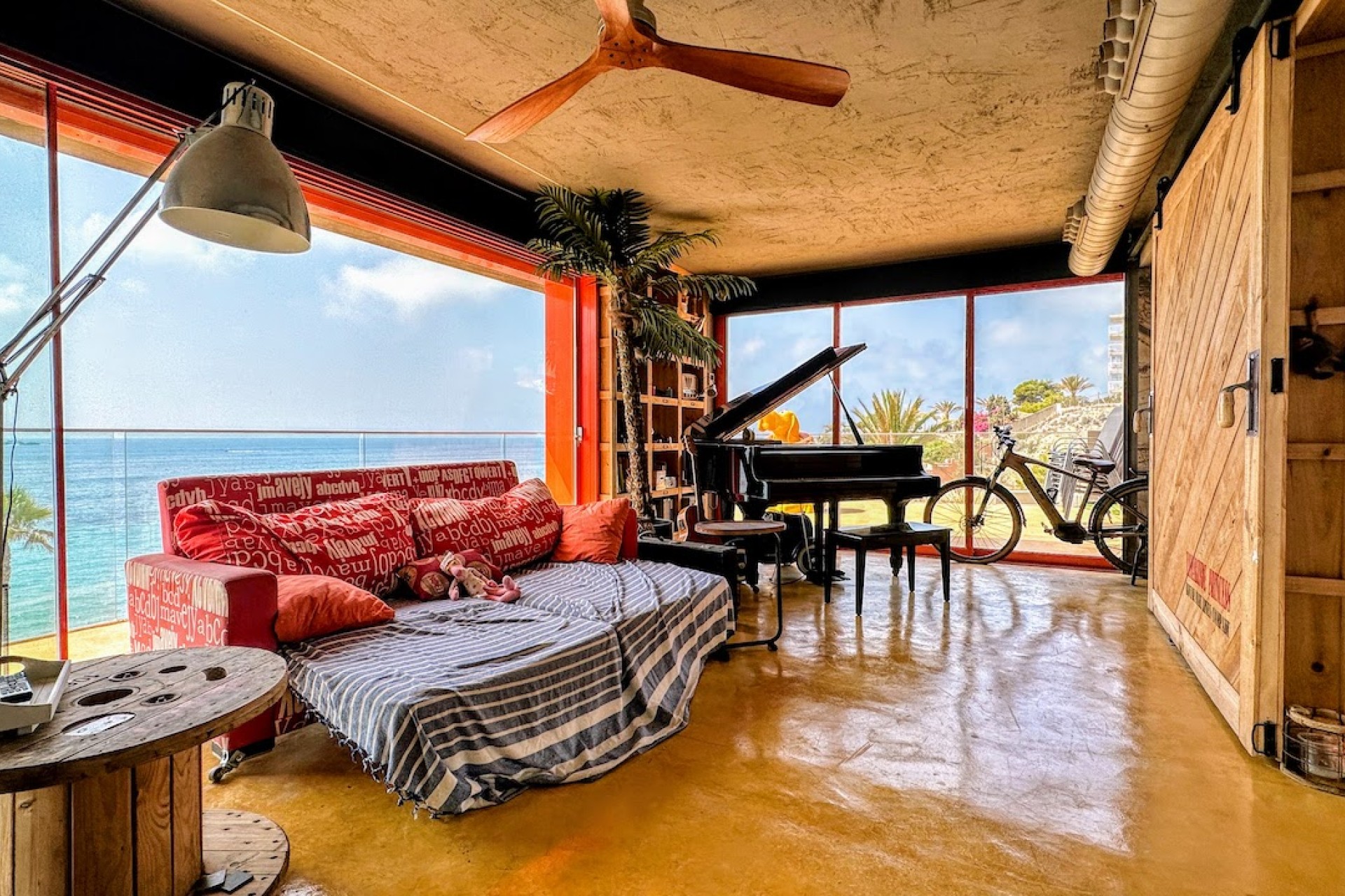 Resale - Villa - Villajoyosa