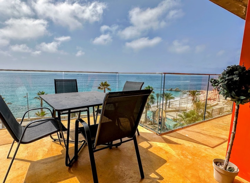 Resale - Villa - Villajoyosa