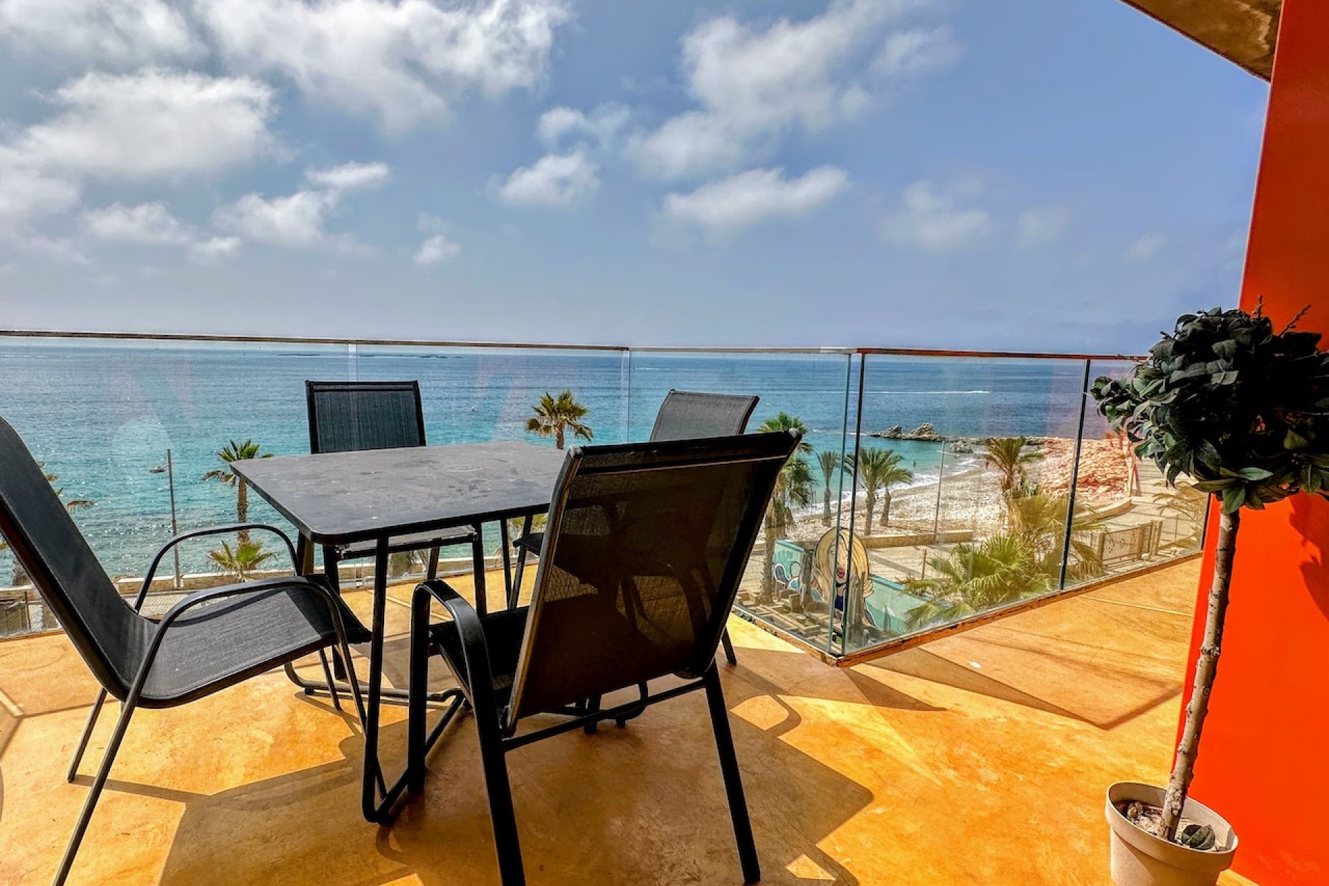 Resale - Villa - Villajoyosa