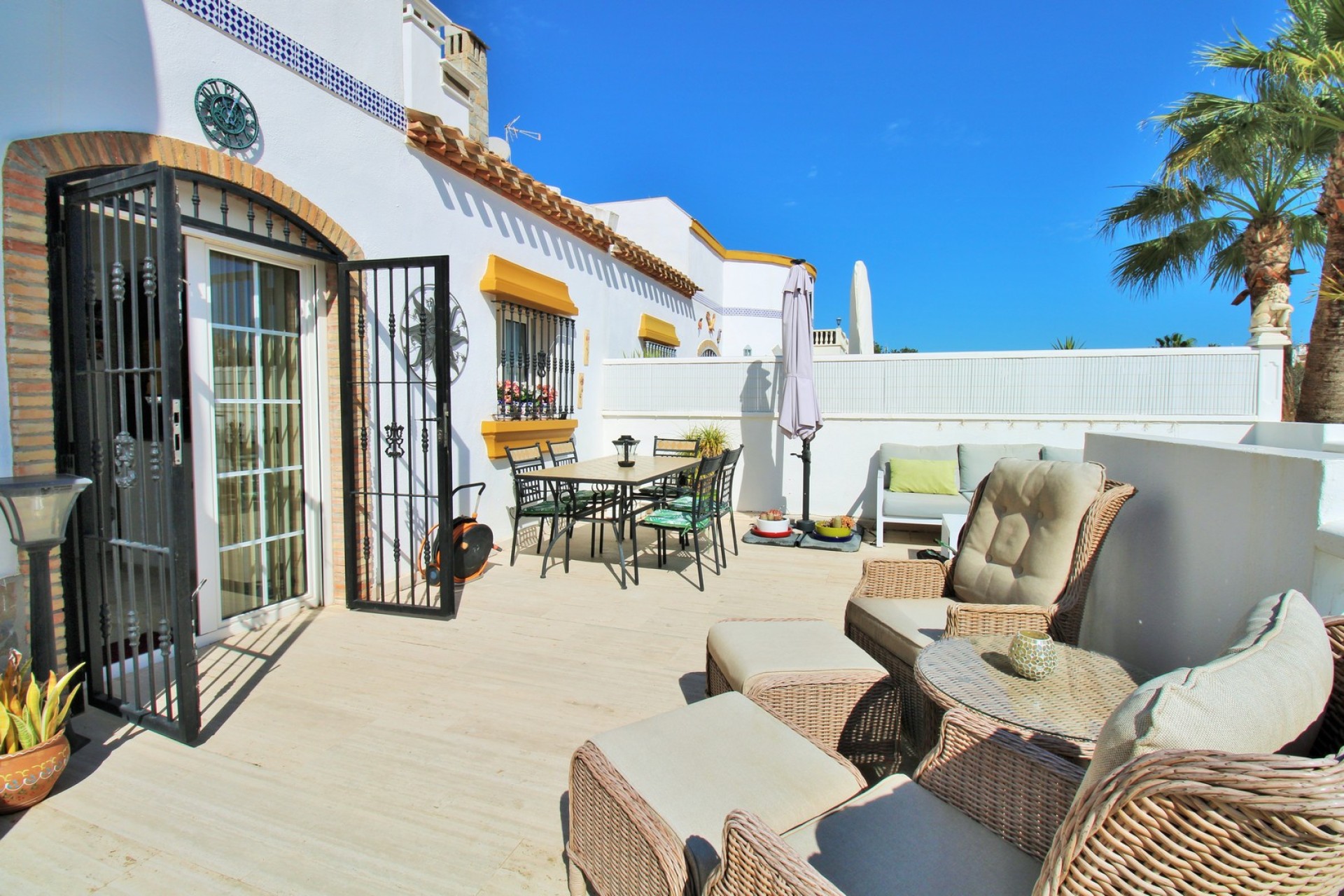 Resale - Villa - Villamartín - Los Dolses