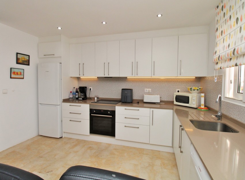 Resale - Villa - Villamartín - Los Dolses