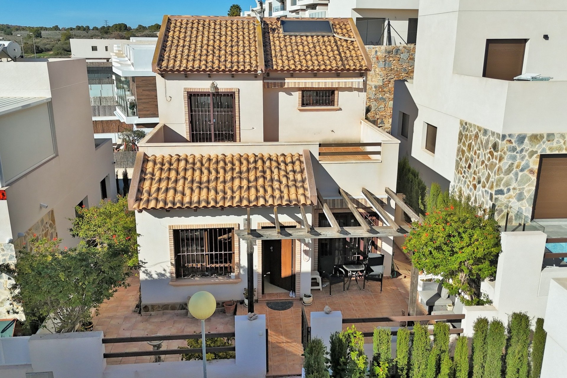 Resale - Villa - Villamartín - PAU 8