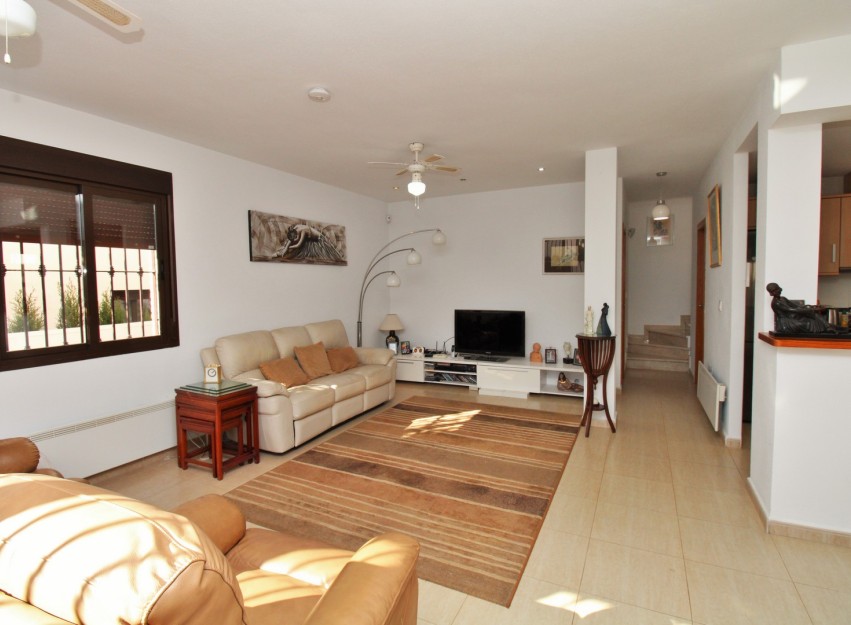 Resale - Villa - Villamartín - PAU 8