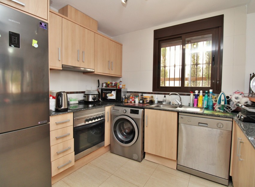 Resale - Villa - Villamartín - PAU 8