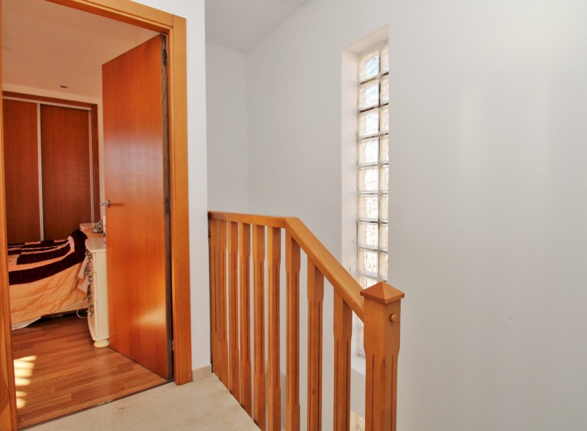 Resale - Villa - Villamartín - PAU 8