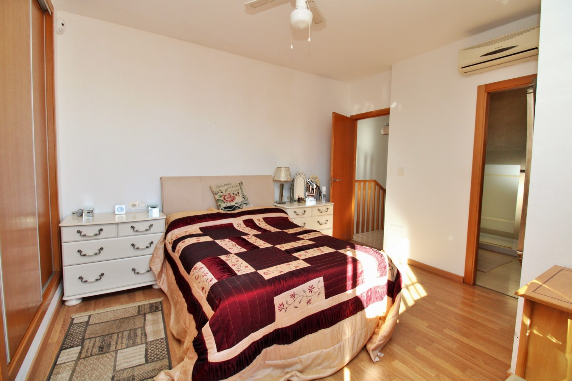Resale - Villa - Villamartín - PAU 8