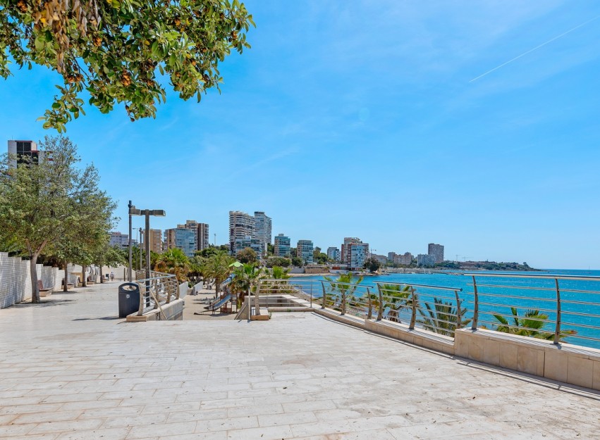 Revente - Apartment - Alicante